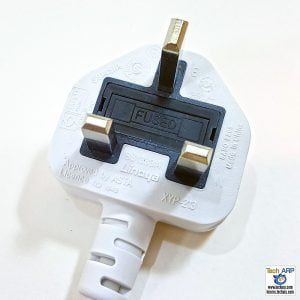 Huntkey Universal Power Strip { 5 Socket / 3M cable length } PZC502 3 - Image 2