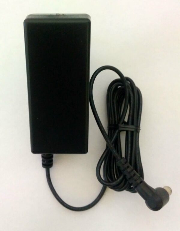 LG Charger for Monitors (19 V // 1.3 A) [ ADS-40FSG-19 19025GPG-1 ] - Image 3