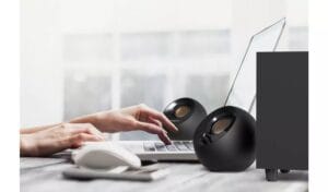 Creative - Pebble plus 2.1 Speaker Set { Black color // 16 watt peak // Powered by USB Host technology } [ MF0480 ] - Image 3