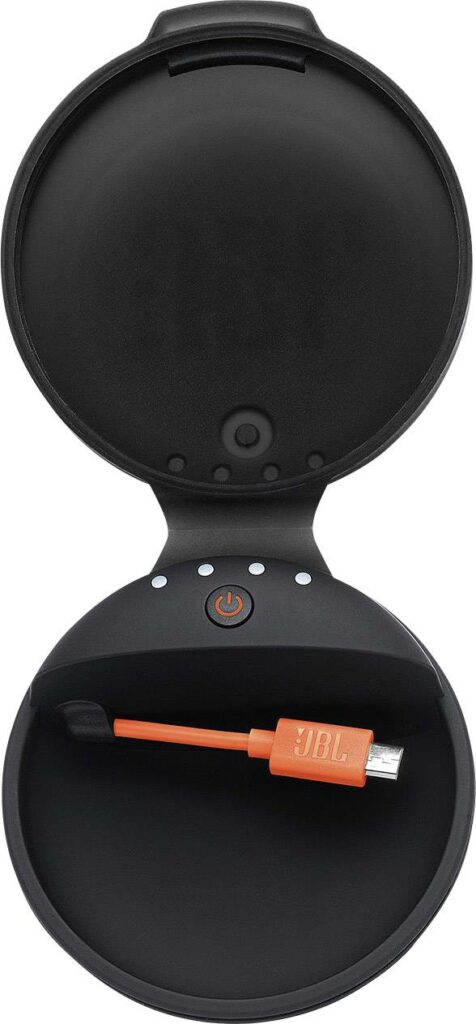 JBL TUNE 110BT In-ear wireless headphone 4.0 Bluetooth version 8.6 Driver size (mm) 6 hours maximum play time 2 hours Charging time Built-in Microphone black color JBLT110BT