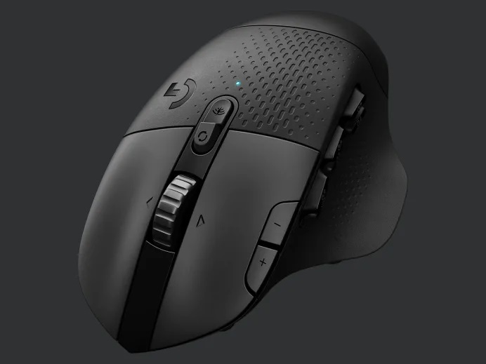 Logitech G604 wireless gaming mouse bluetooth or USB ultra fast 1ms lightspeed Dual connectivity up to 25,600 DPI 15 programable speed more than 400 IPS 