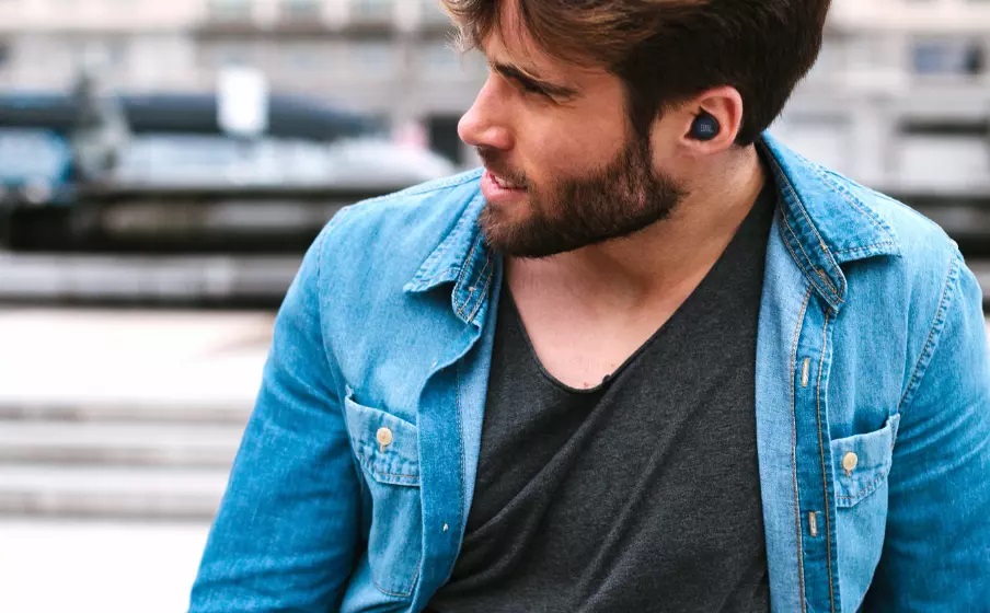 JBL Live Free NC+ TWS earphone - Bluetooth 5.1 - Active noise cancelling with smart ambient - wireless charging - up to 21 hours total play time - dual connect + SYNC - JBLLIVEFRNCPTWSBAM Amman Jordan - Pccircle