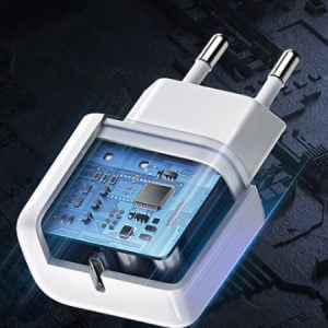 UGREEN mini USB-C Wall Charger { 20W max / compact size / safe charging } 10220 - Image 5