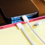 Huntkey USB-C to Lightning Cable - 1.2m - white - support fast charge - HKCCL941200 - Image 3