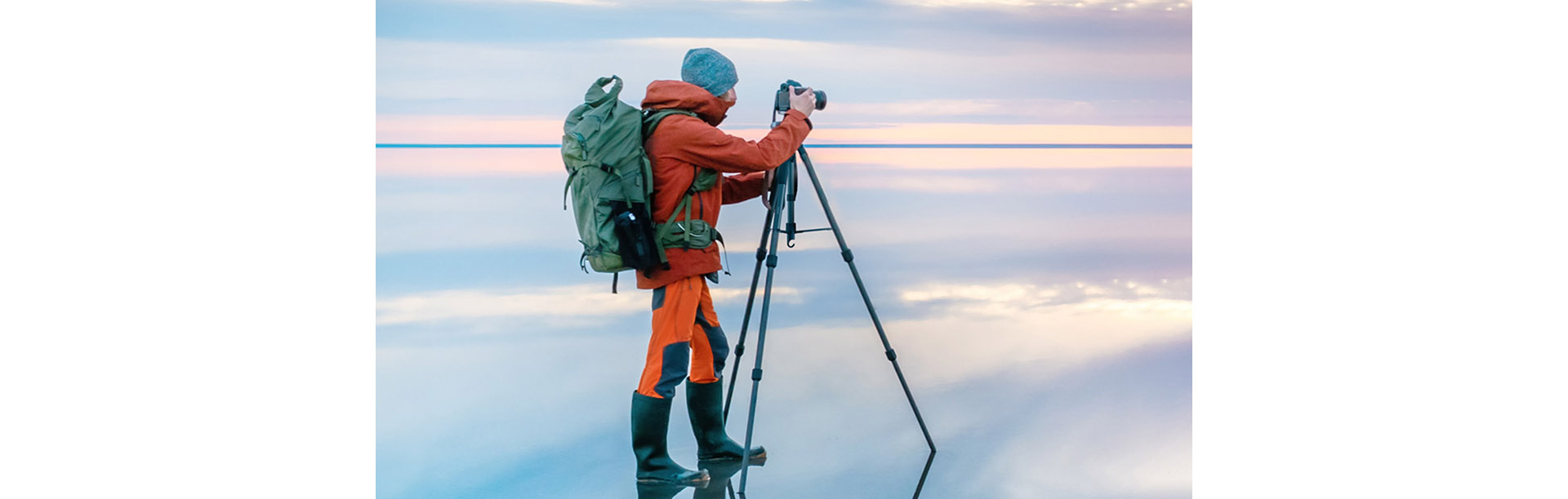 UGreen Professional Tripod for Phone and Camera [ LP661/15187 ]