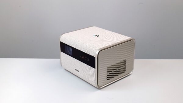 Smart FHD projector L015
