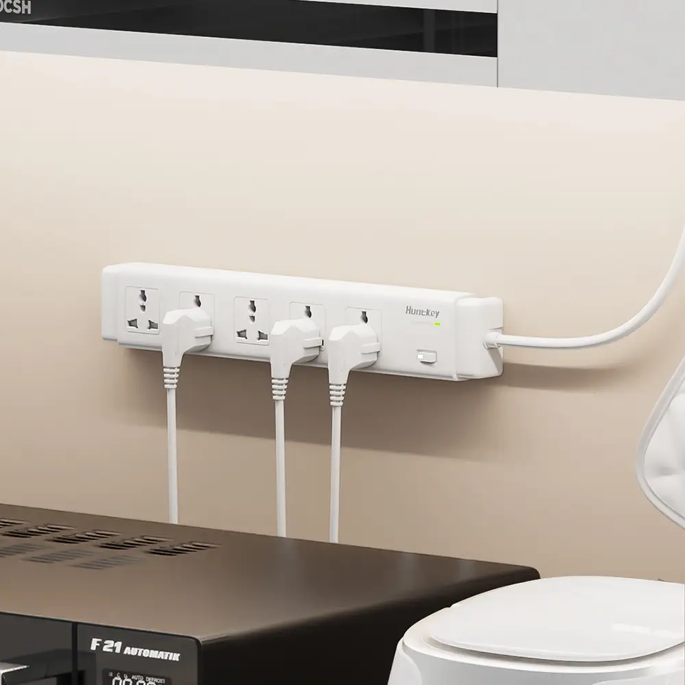 13A UK Plug (British Standard) 13A UK Plug (British Standard)